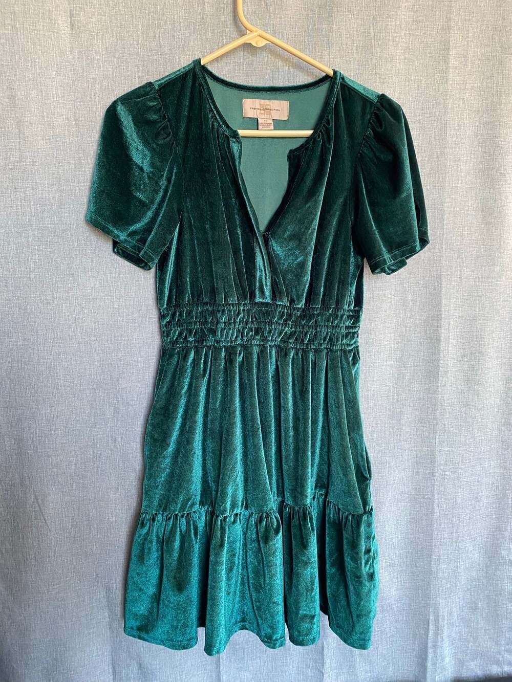 French Connection Emerald Green Velvet Mini Dress Short Sleeve Smocked Tiered XS